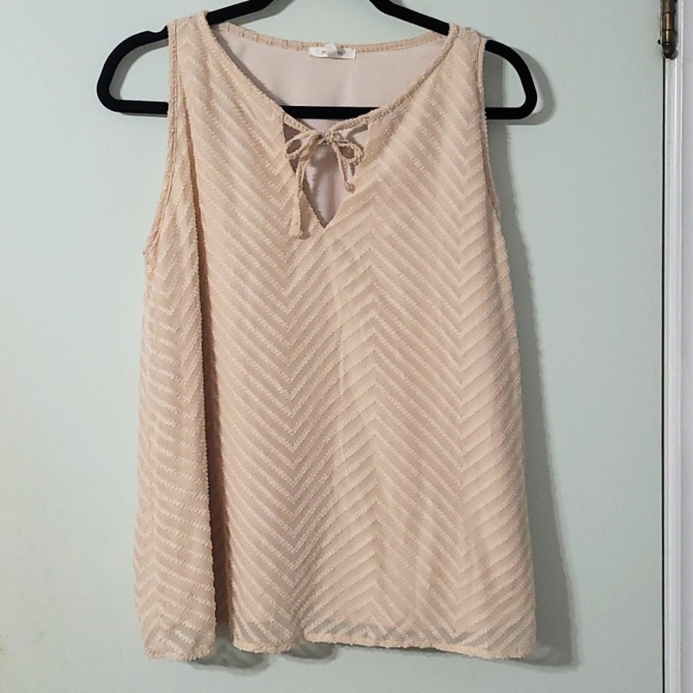 #40 NWOT Sandy Peach colour tank